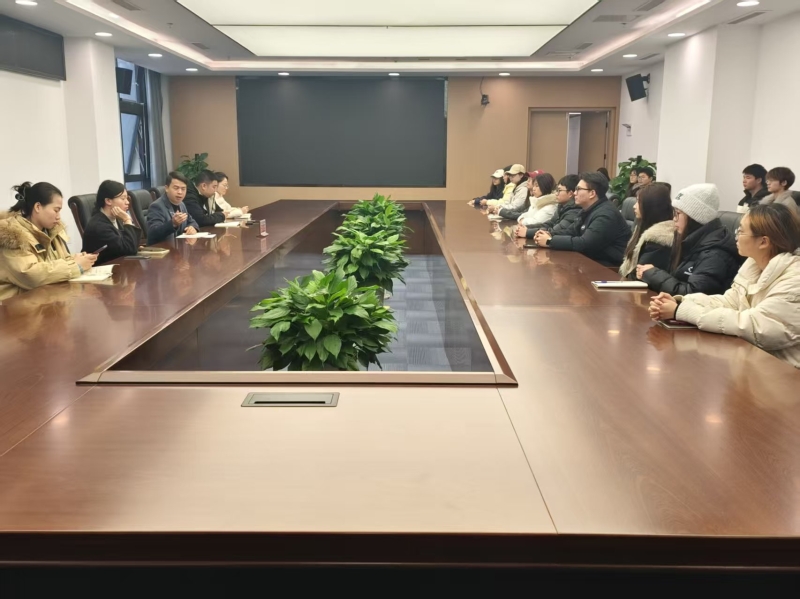 搭建育人实践平台 共促师生协同成长 ——教务处召开新学期勤工俭学学生见面会